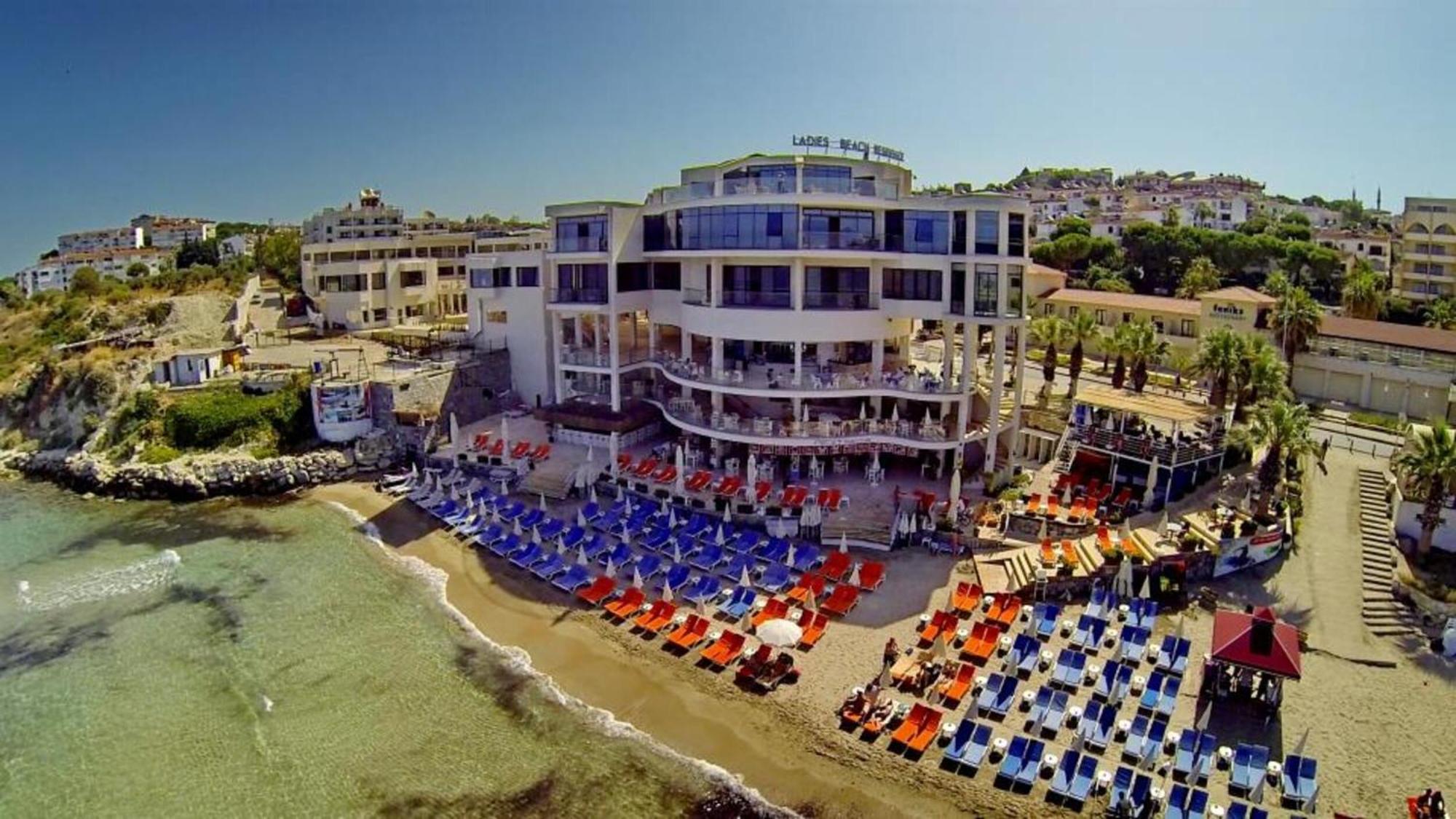 Ladies Beach Suite Hotel (Adults Only) Kusadasi Bagian luar foto